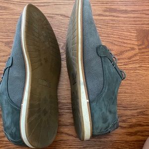 English Laundry Men’s size 10 Oxfords - lightly worn